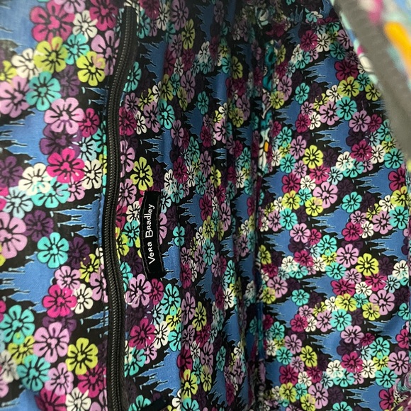 Vera Bradley MICKEY MOUSE on the go Crossbody - Picture 10 of 11